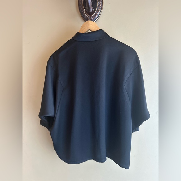 Bailey minimalist shirt - Picture 2 of 11